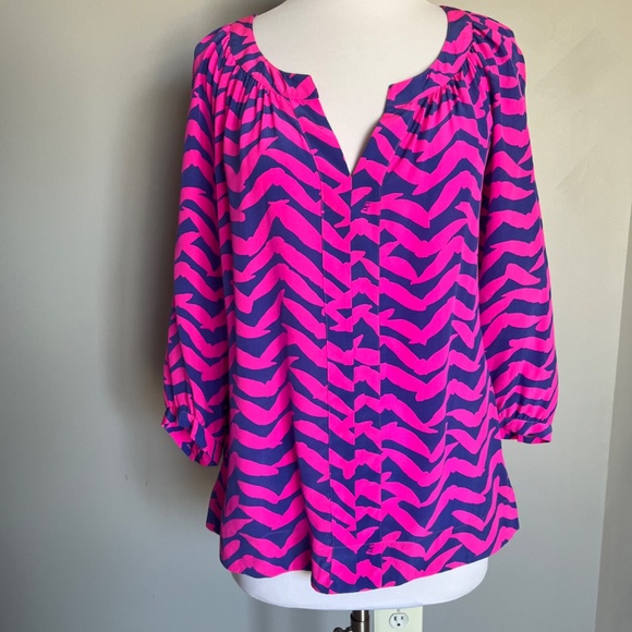 Lilly Pulitzer Silk Moxy Seagull Bird Chevron Blouse “Pop Pink I Got Lucky” Top - Picture 4 of 12